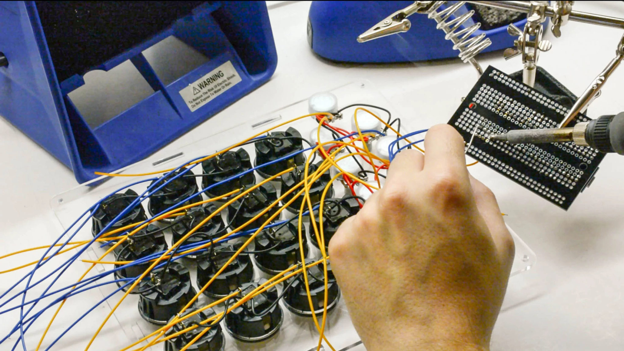 01-soldering-breadboard