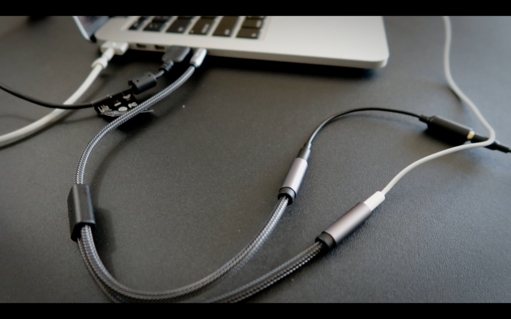 koel tv Gebeurt How to use an external mic on a Macbook Pro (2019) - IT WORKS! - The Nerd  Musician